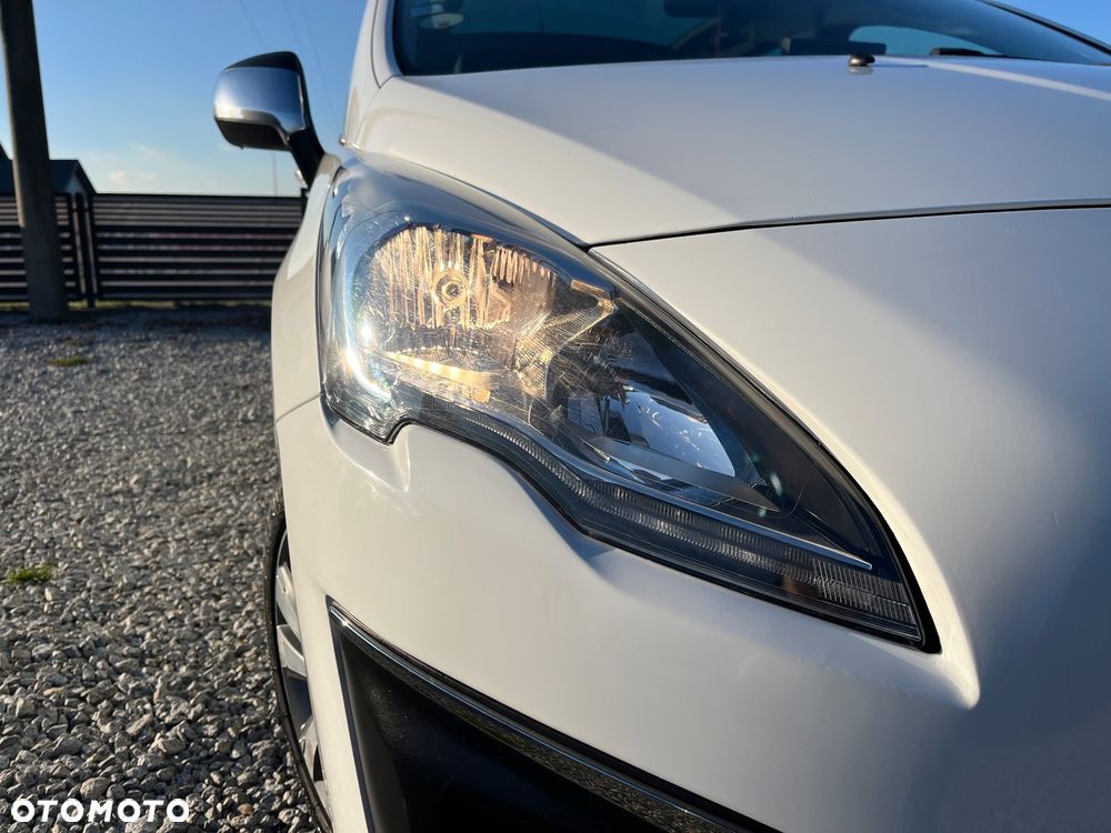 Peugeot 3008 HDi 115 Allure - 9