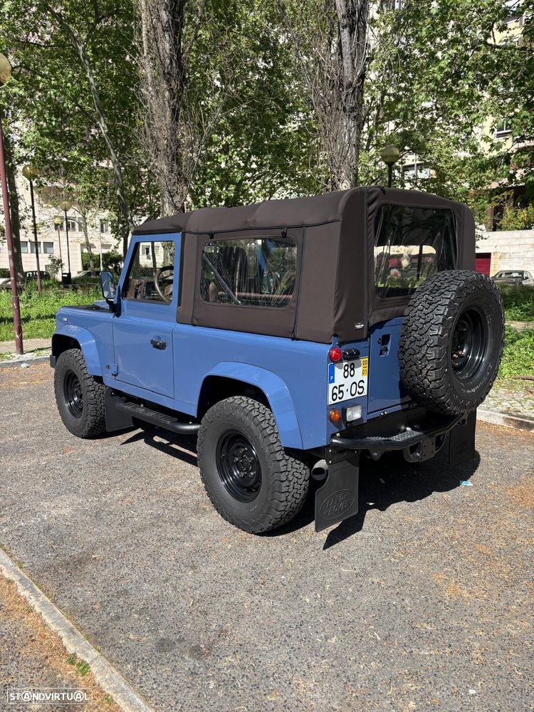 Land Rover Defender 90 2.5 Td5 Soft Top - 39