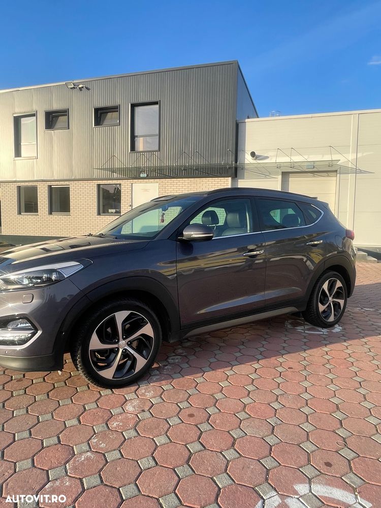 Hyundai Tucson 2.0 CRDI 4WD Automatik Premium - 17