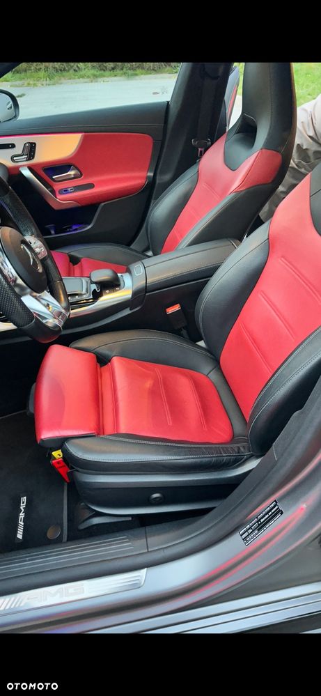 Mercedes-Benz CLA - 23
