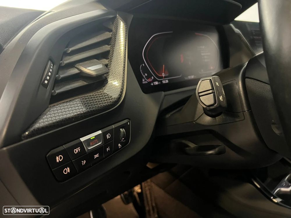 BMW 116 d Pack M - 4
