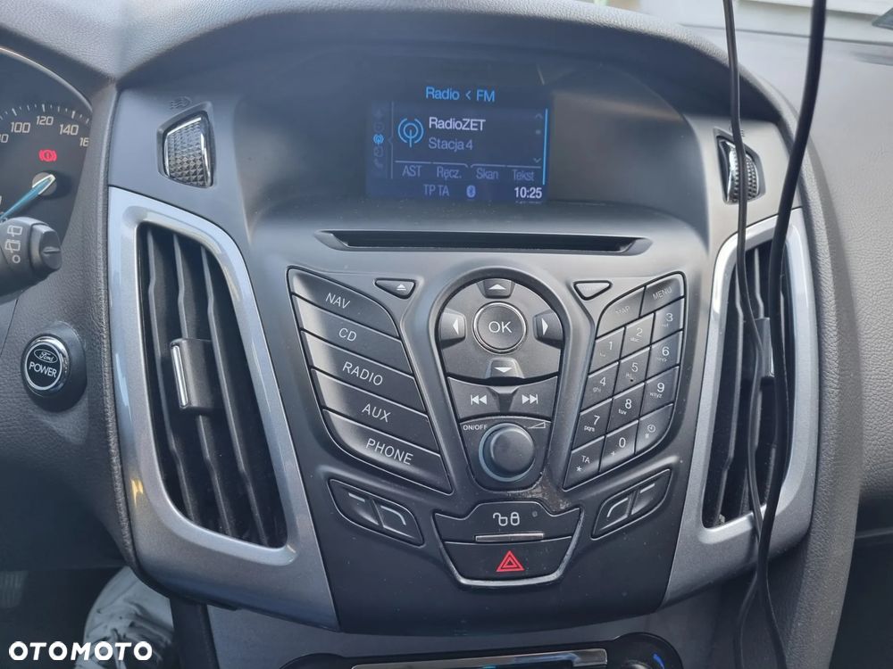 Ford Focus ver-1-6-ecoboost-titanium - 6