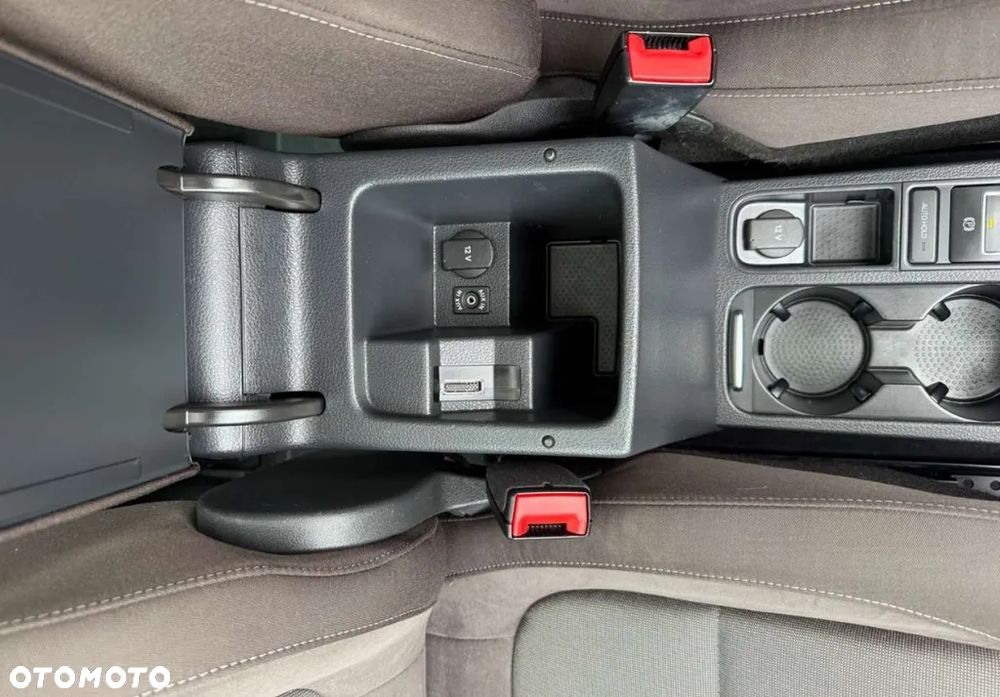 Volkswagen Sharan - 20