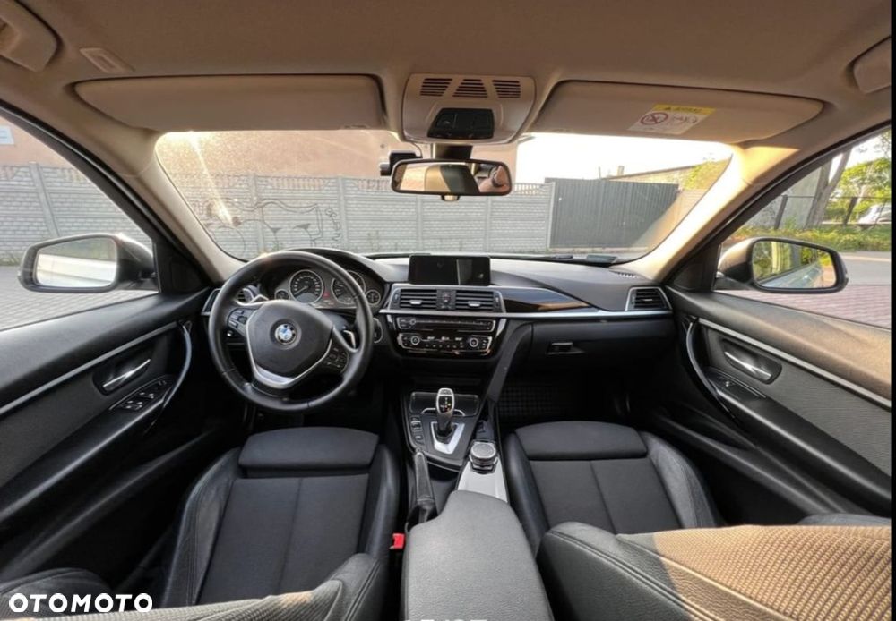 BMW Seria 3 320d xDrive Advantage sport - 24