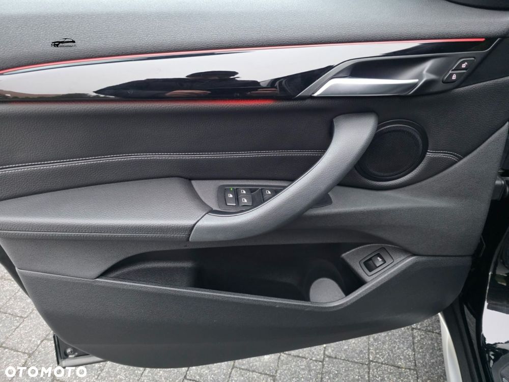 BMW X1 sDrive20i GPF xLine - 31
