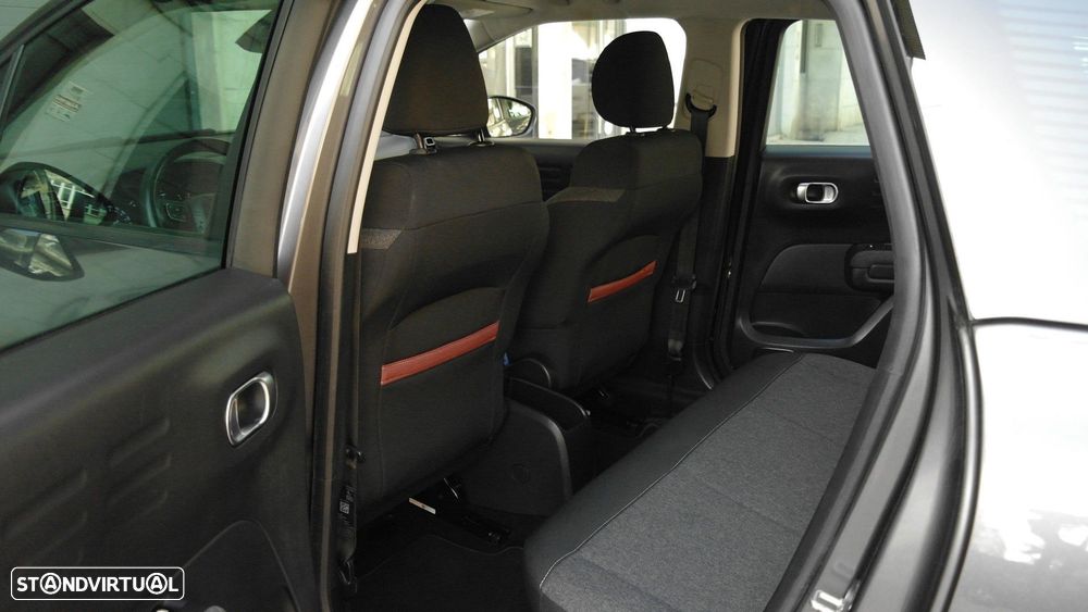 Citroën C3 Aircross 1.2 PureTech C-Series - 16