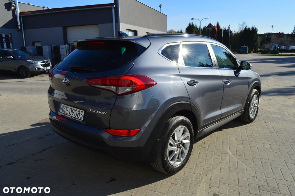 Hyundai Tucson 1.7 CRDI BlueDrive GO 2WD - 9