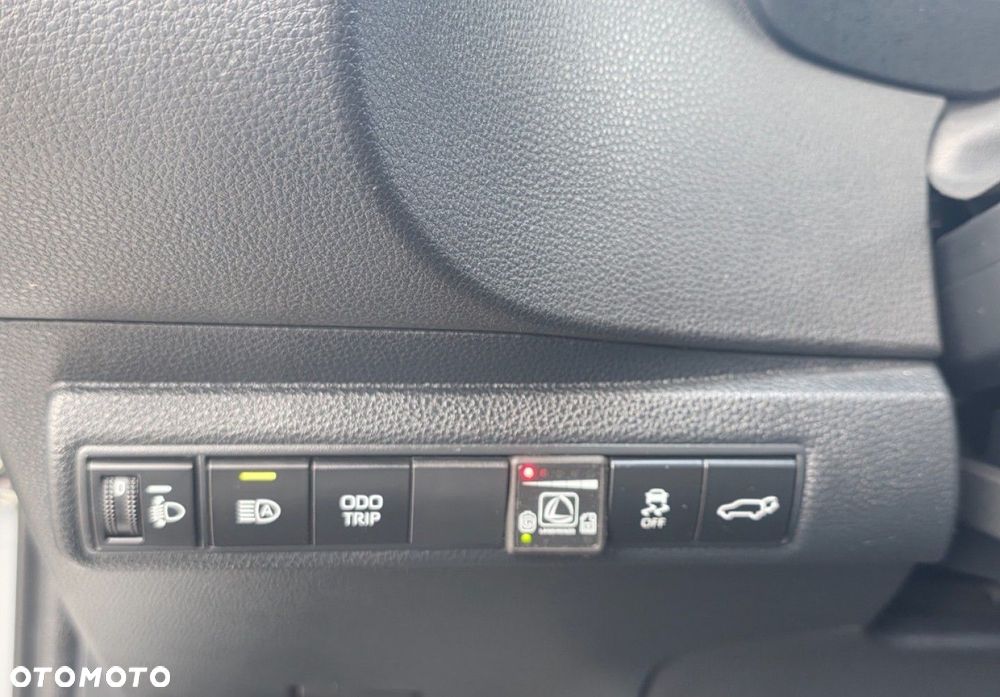 Toyota Corolla - 23