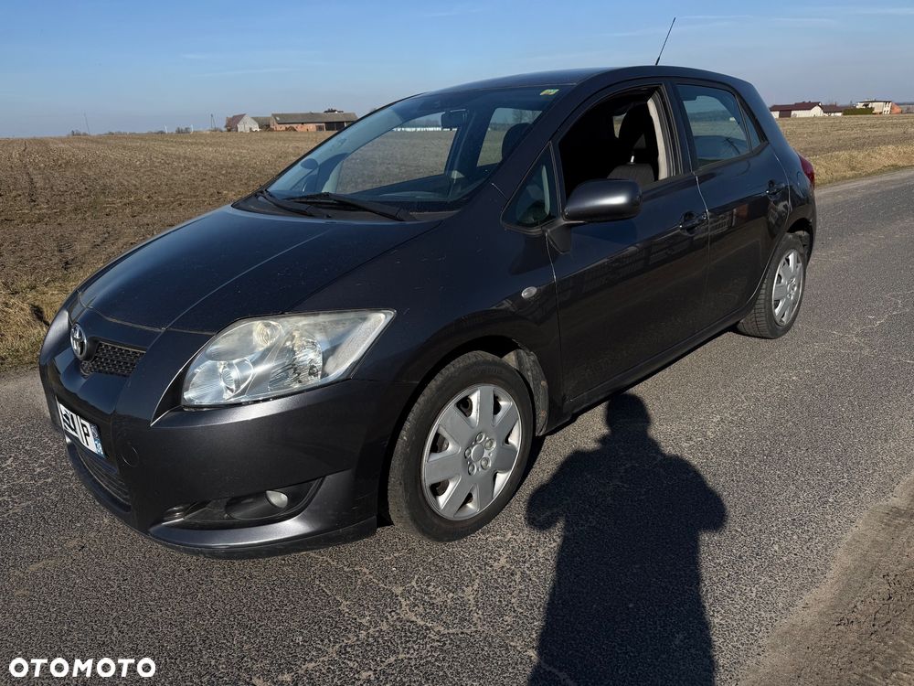 Toyota Auris 2.0 D-4D Edition - 2