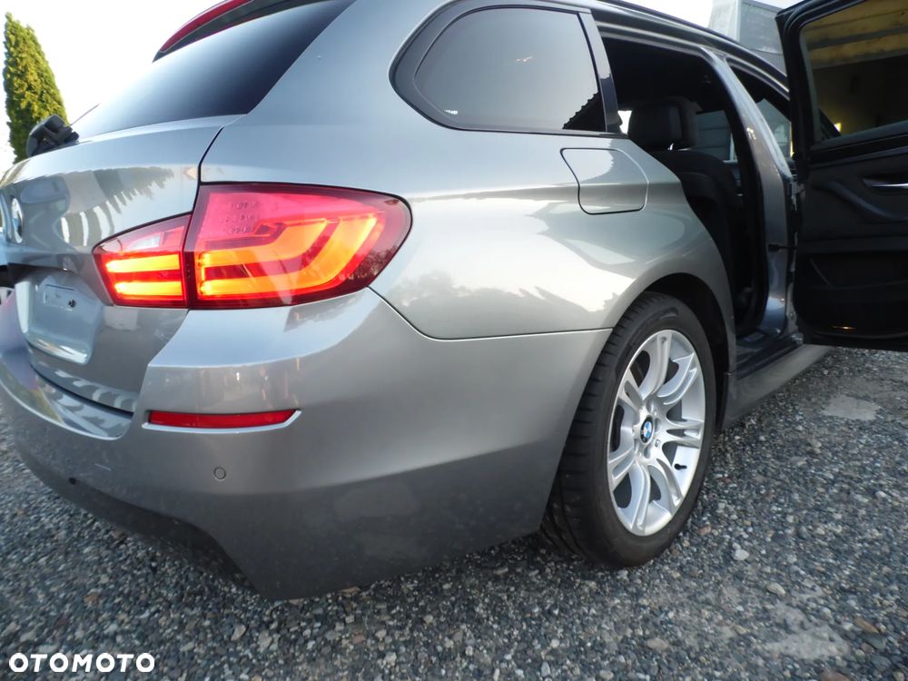 BMW Seria 5 525d xDrive Sport-Aut - 10