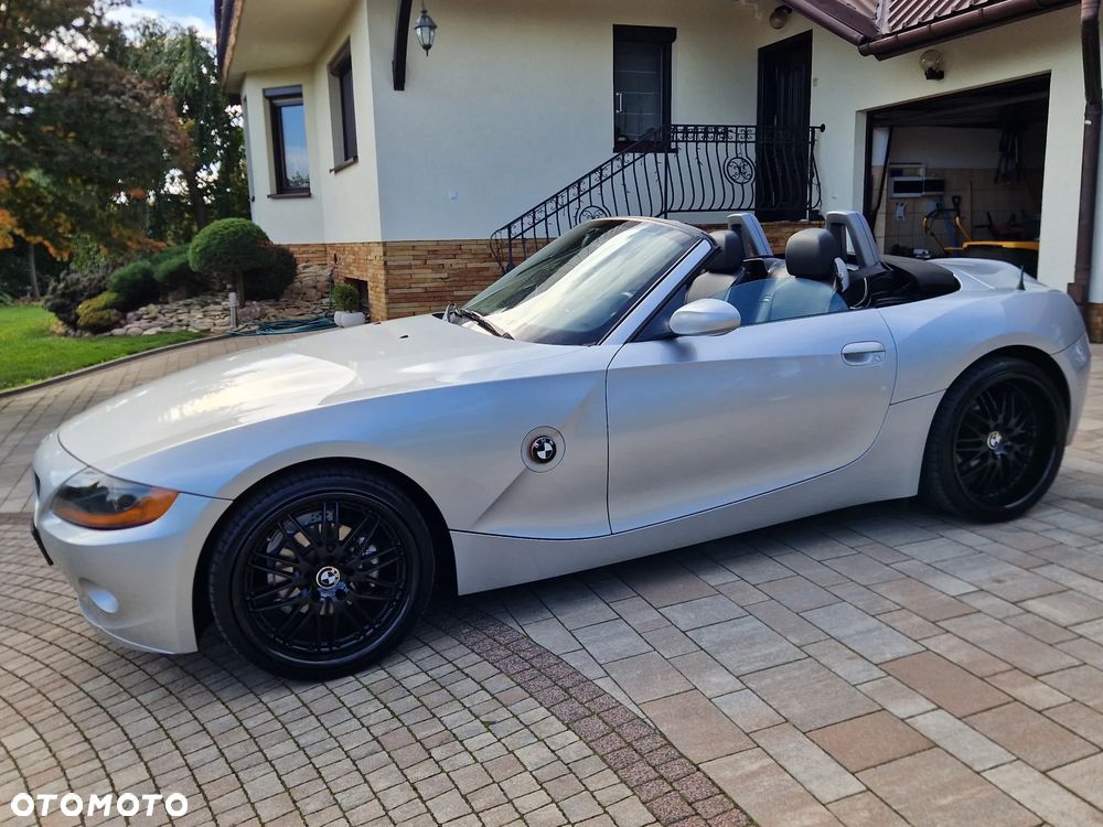BMW Z4 2.5i - 5
