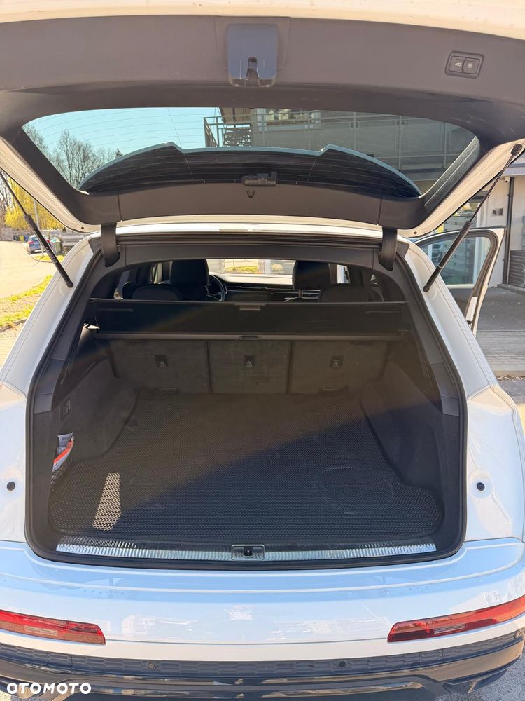 Audi Q7 50 TDI mHEV Quattro S Line Tiptr - 9