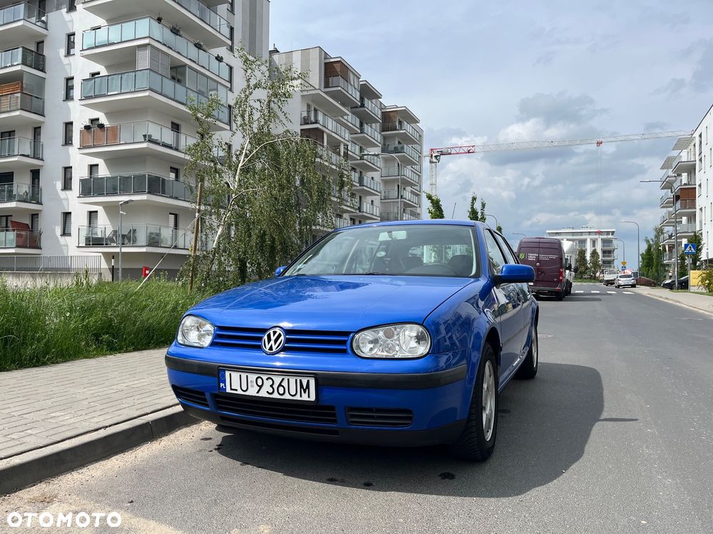 Volkswagen Golf 1.6 Trendline - 3