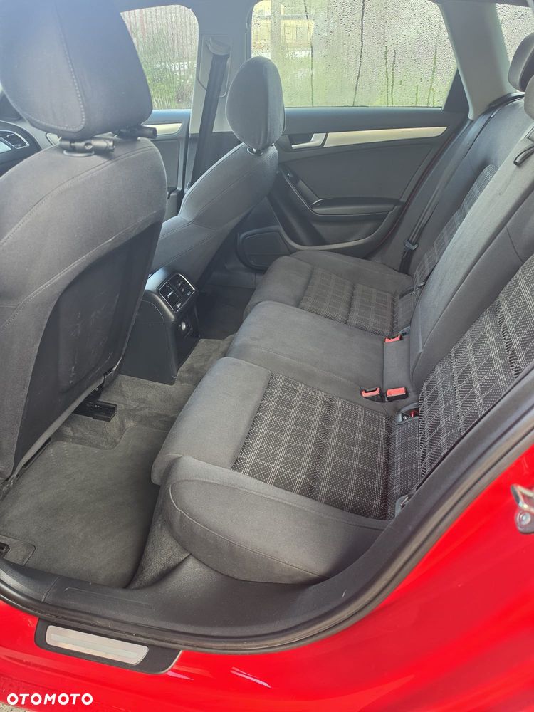 Audi A4 Avant - 6