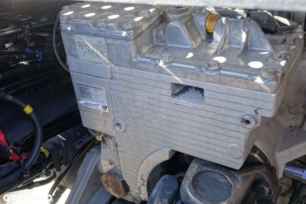 Renault GAMA T480 COMFORT / EURO 6 / STANDARD / AUTOMAT / RETARDER / KLIMATYZACJA POSTOJOWA / LODÓWKA / ALUMINIOWE FELGI - 17