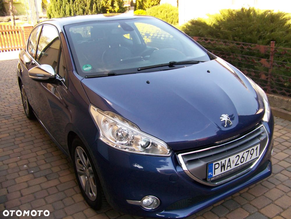 Peugeot 208 95 VTI Allure - 5