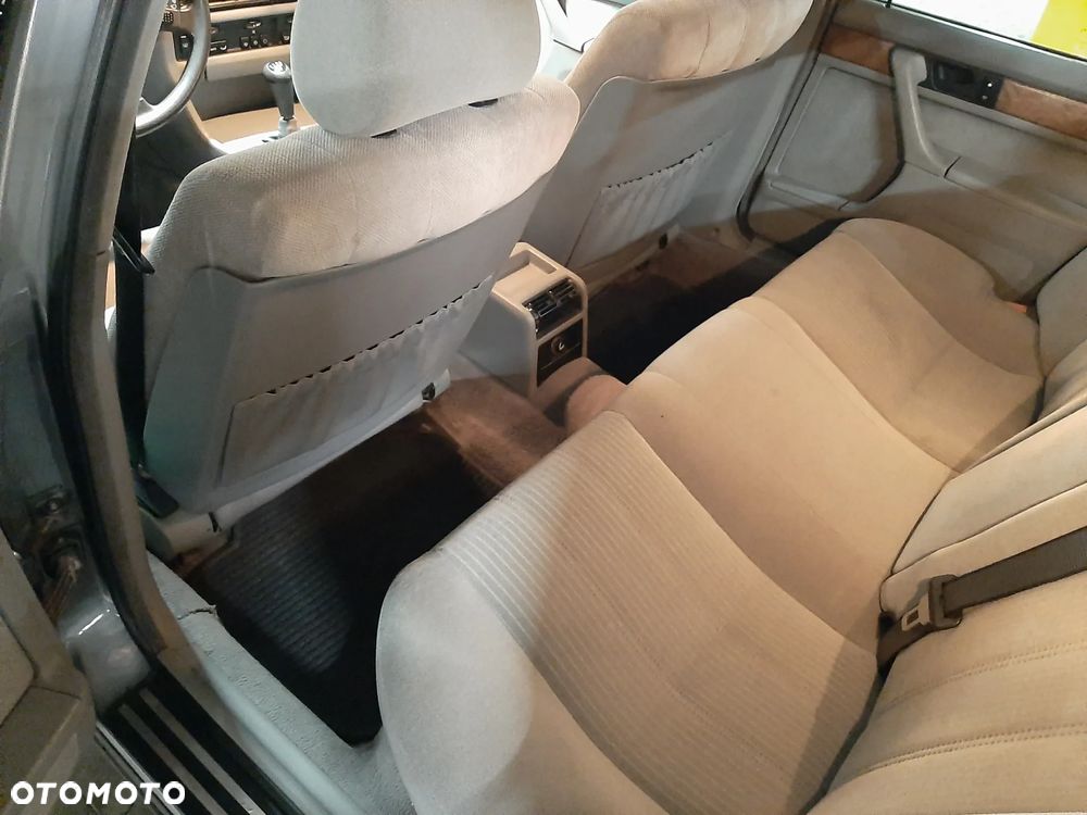 BMW Seria 7 730i - 15