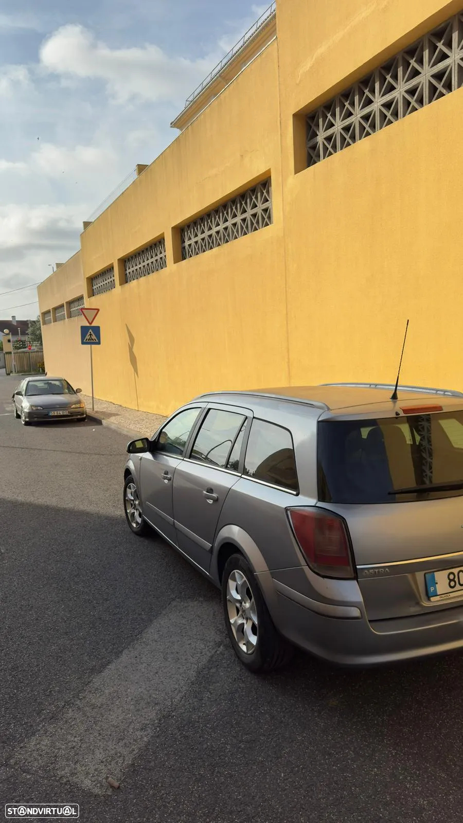 Opel Astra Caravan - 2