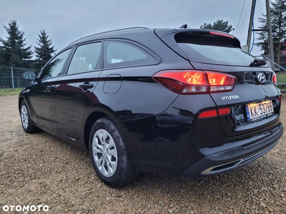 Hyundai i30 1.5 DPI Modern - 19