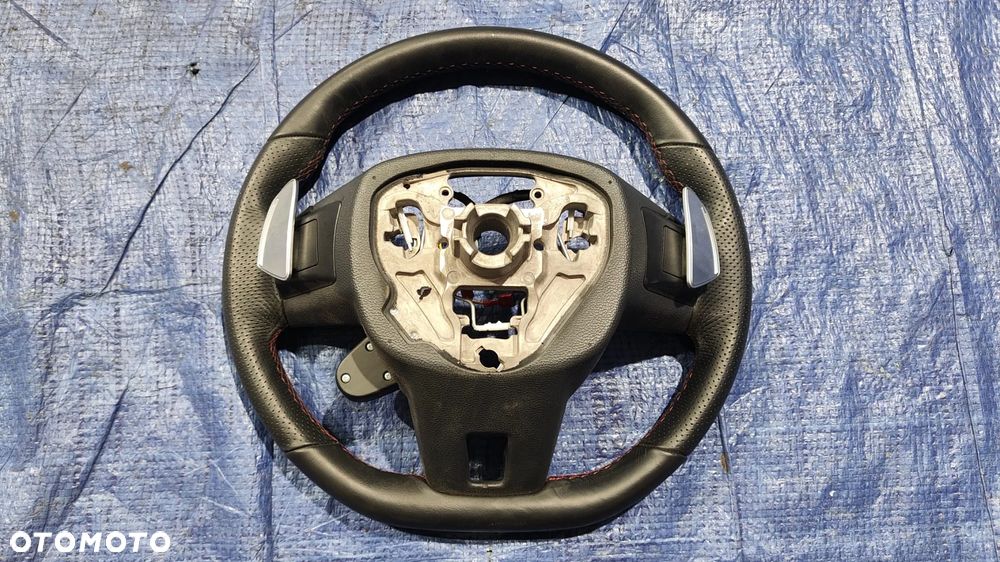 KIEROWNICA MULTIFUNKCYJNA ŁOPATKI SUPER SPORT SKÓRA CZERWONA NIĆ 10572605 ORYGINAŁ BARDZO ŁADNA MG HS - 9