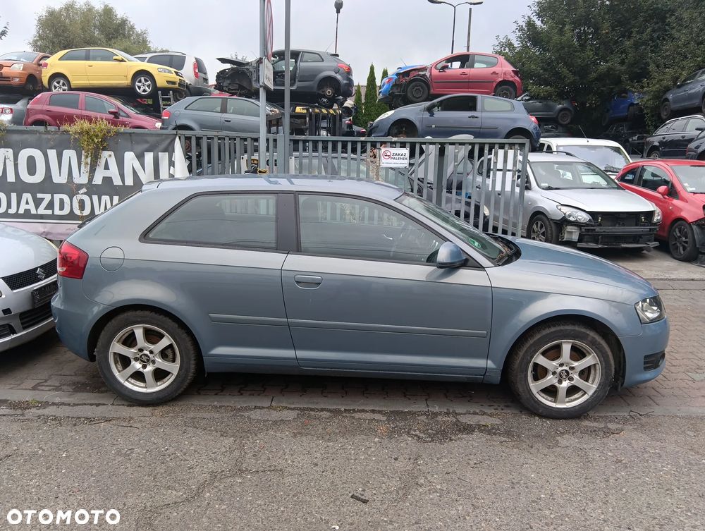 *AUDI A3 8P* Samochód na części - 1
