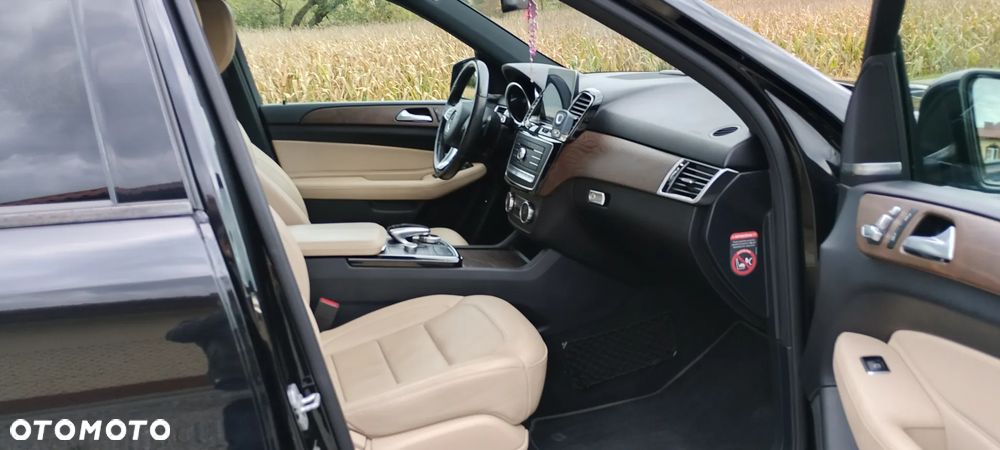 Mercedes-Benz GLE 350 d 4-Matic - 17