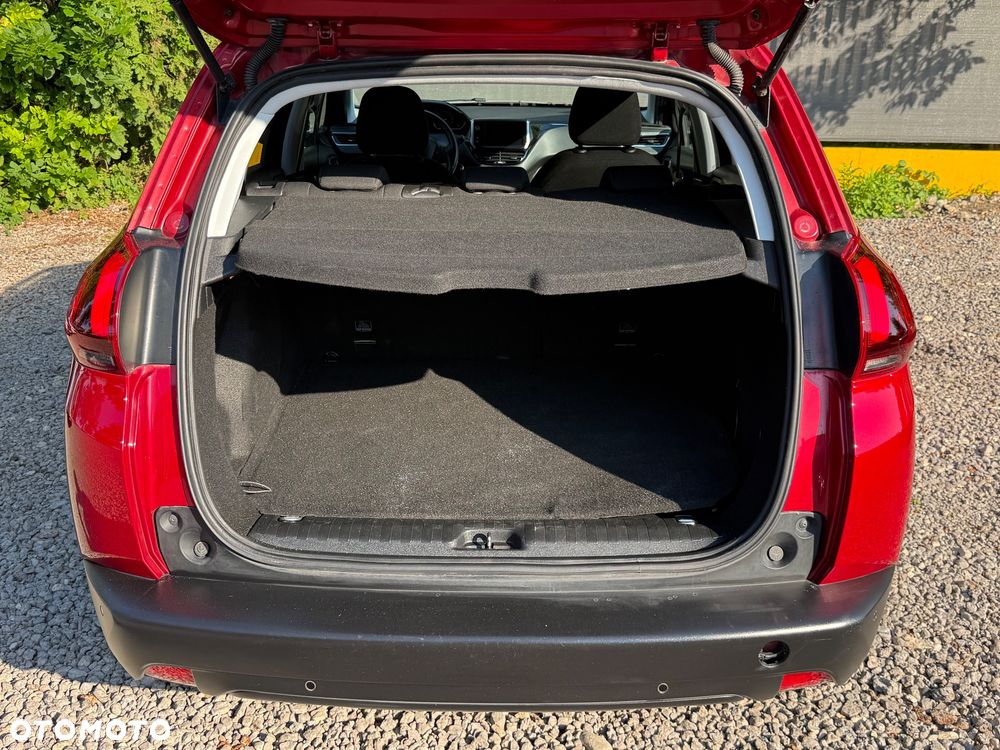 Peugeot 2008 1.2 Pure Tech Active S&S - 24