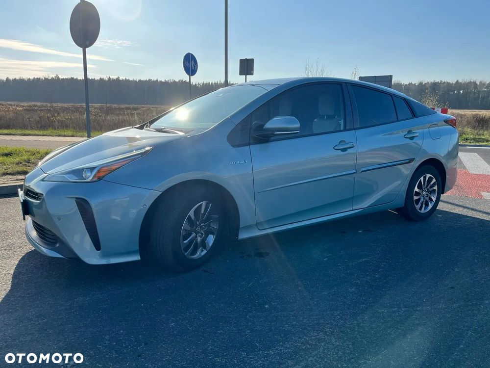 Toyota Prius Hybrid Executive - 14