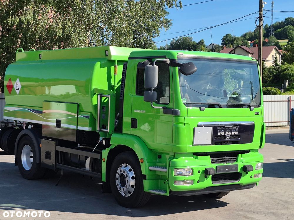 MAN AUTOCYSTERNA MAN TGM18250 - 7