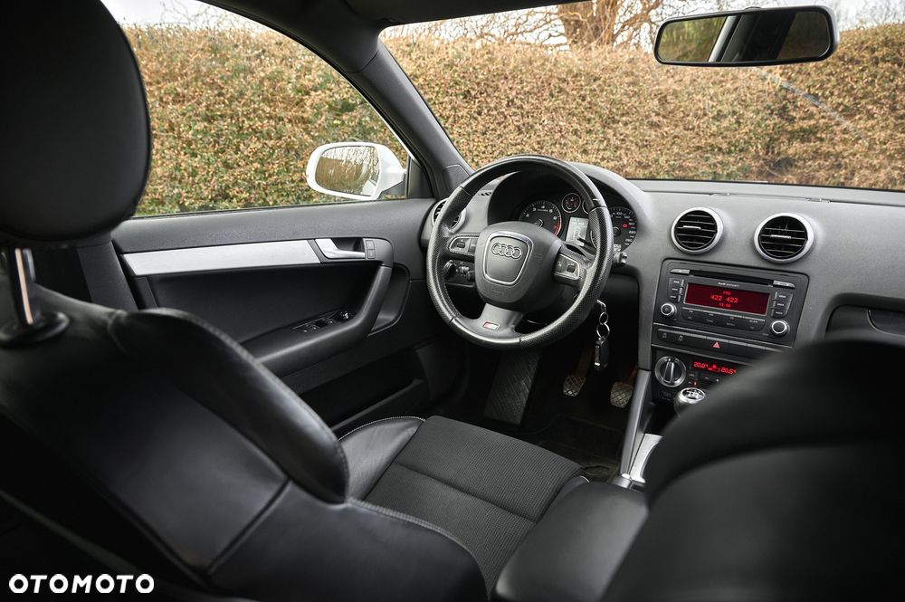 Audi A3 Sportback 1.4 TFSI S line Sportpaket - 35