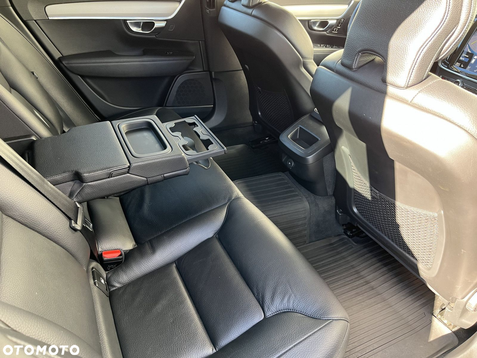 Volvo V90 - 10