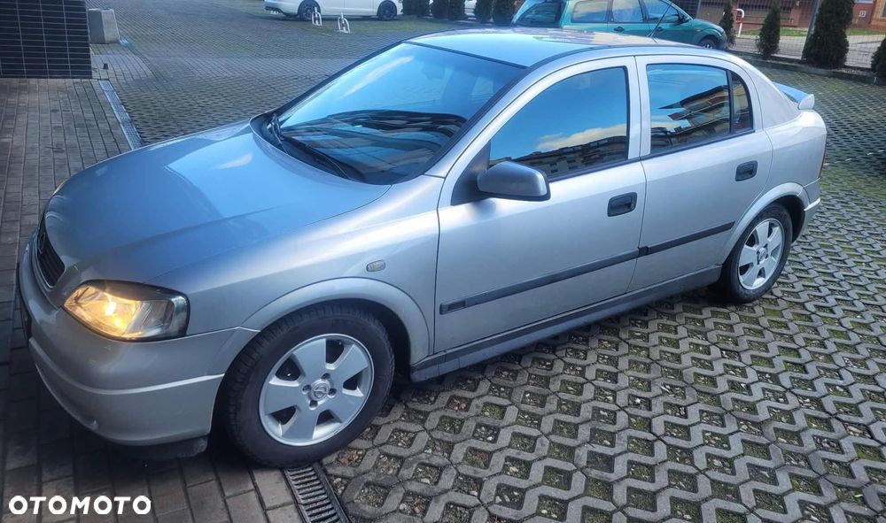Opel Astra 1.6 - 6