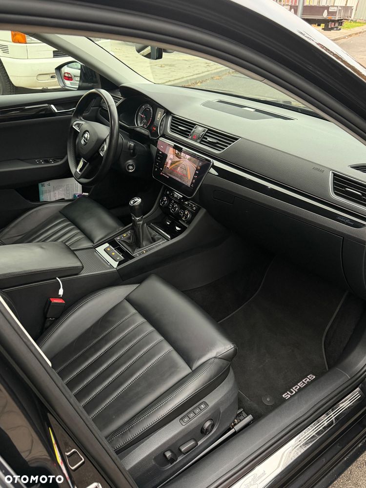 Skoda Superb 2.0 TDI 4x4 L&K - 19