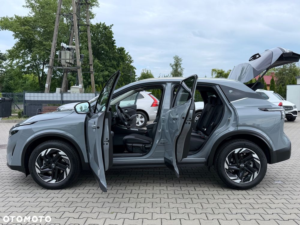 Nissan Qashqai 1.3 DIG-T N-Connecta DCT - 16