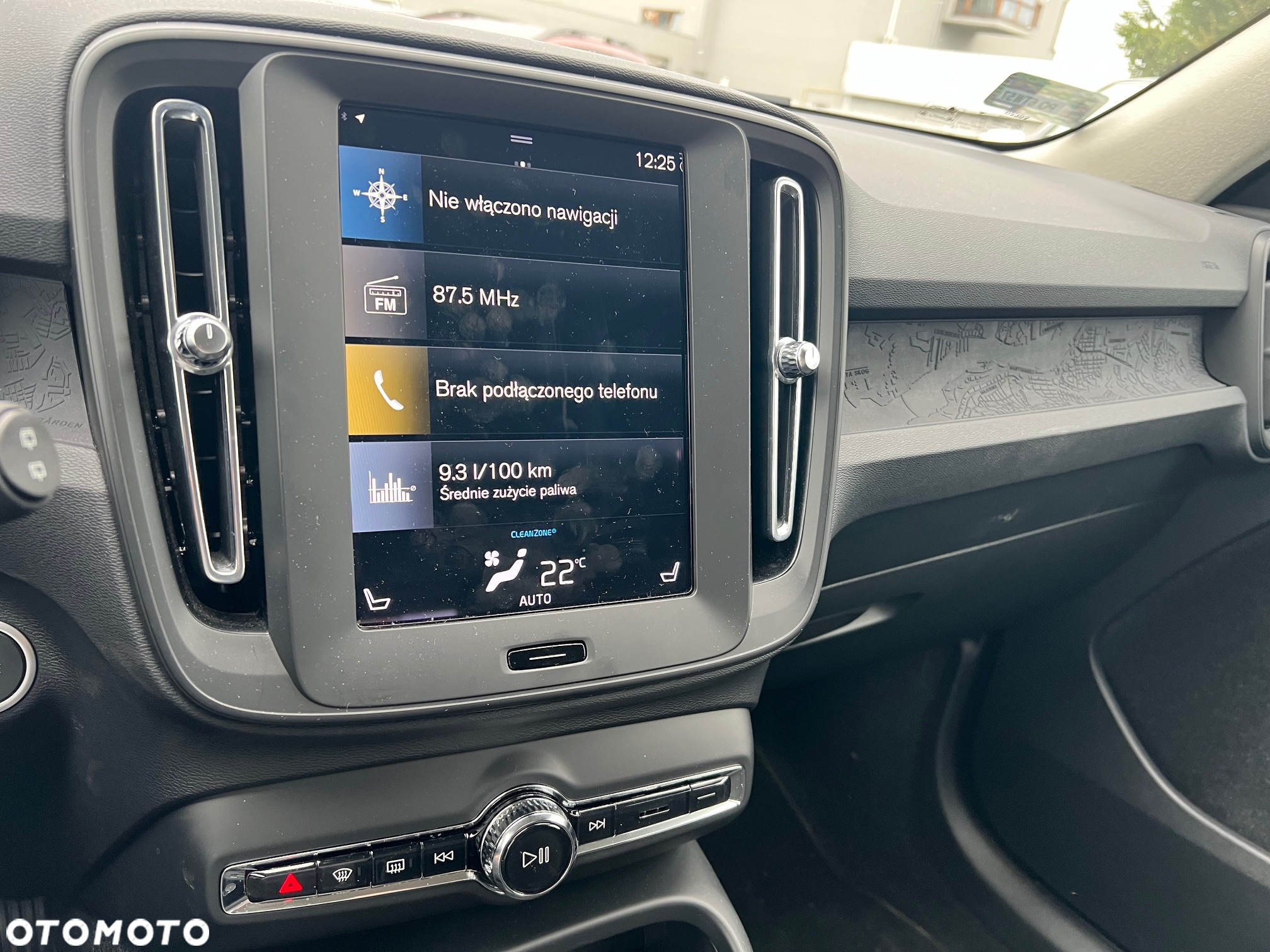 Volvo XC 40 T3 Momentum - 9