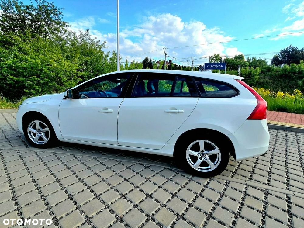 Volvo V60 D2 Geartronic Summum - 6