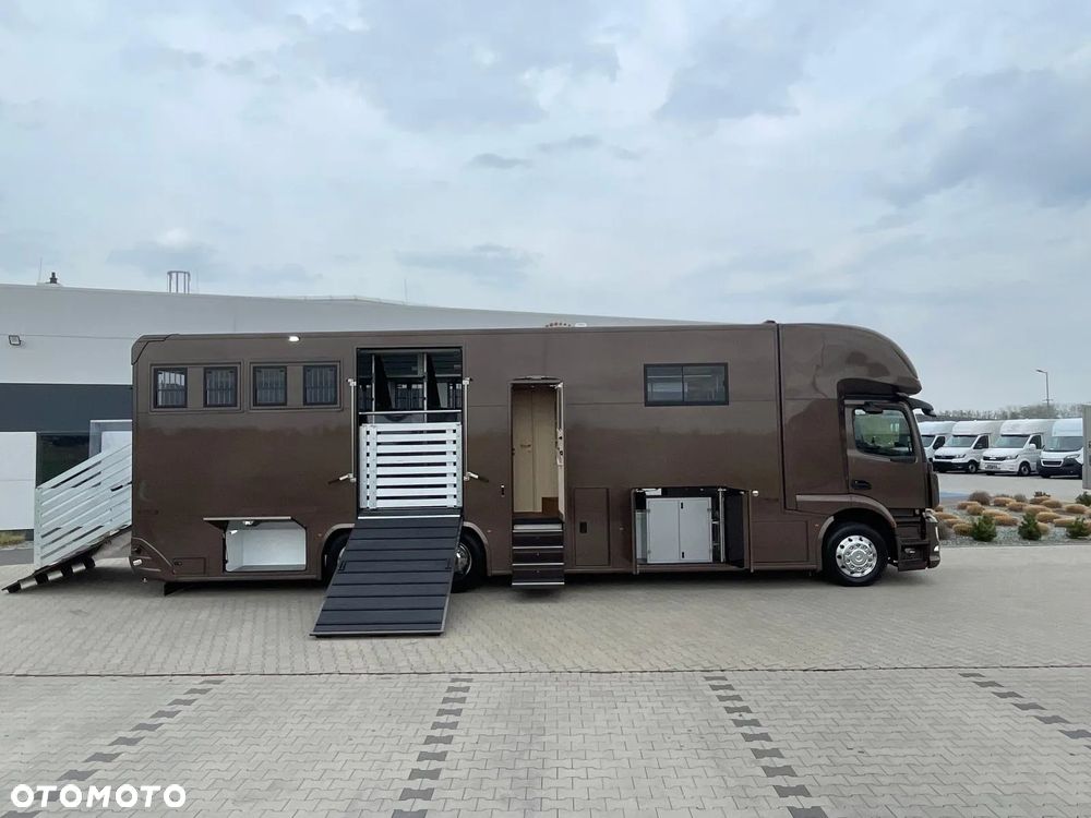 Mercedes-Benz ACTROS - 5