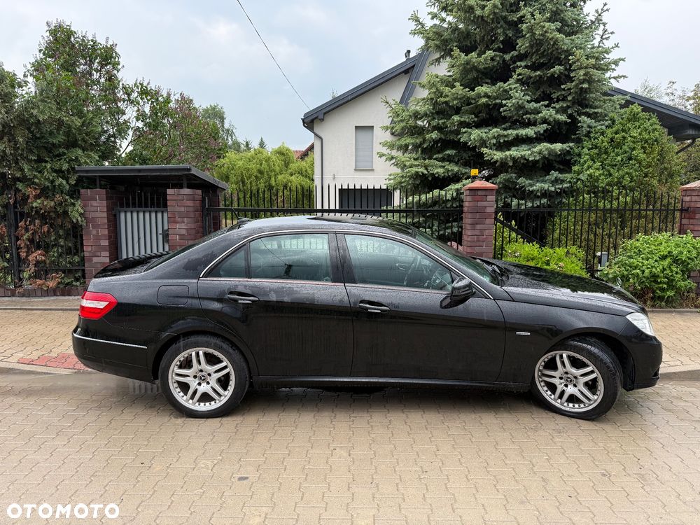 Mercedes-Benz Klasa E - 9