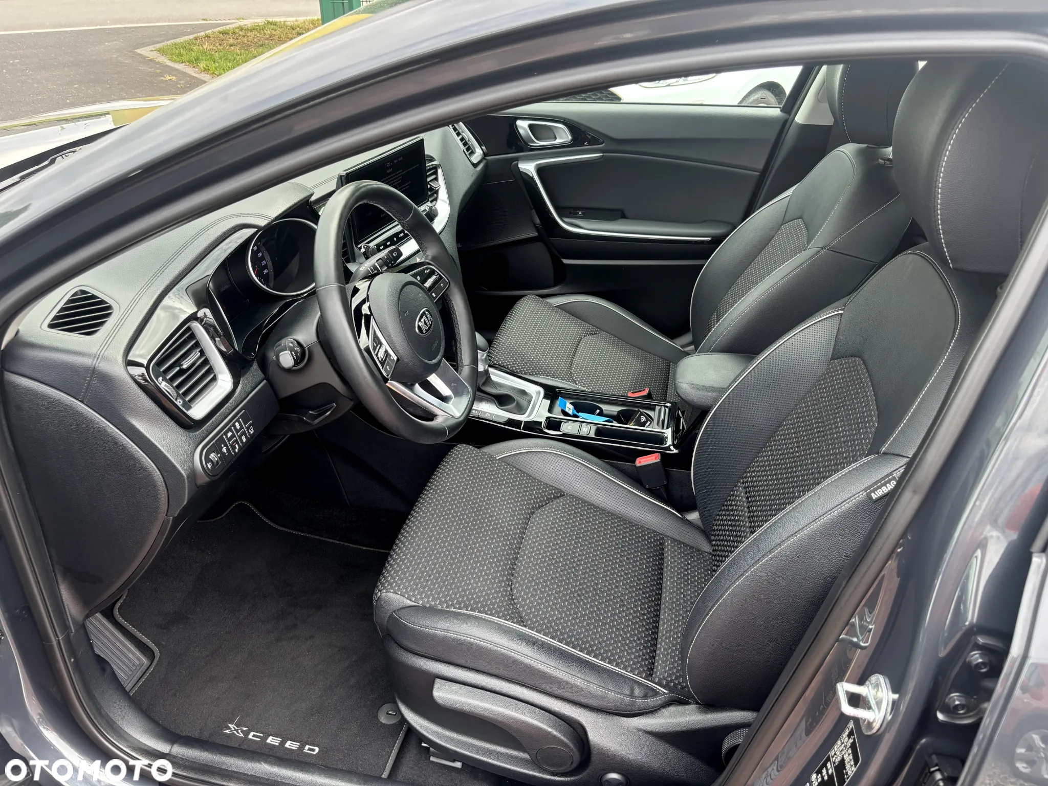 Kia Ceed SW 1.4 T-GDI DCT OPF GT Line - 12