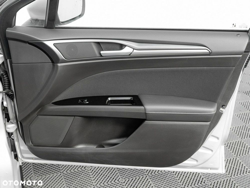 Ford Mondeo 2.0 EcoBlue Titanium - 30