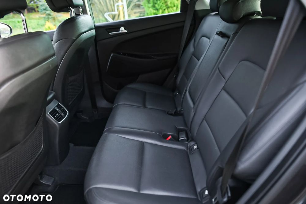 Hyundai Tucson blue 1.7 CRDi 2WD DCT Premium - 28