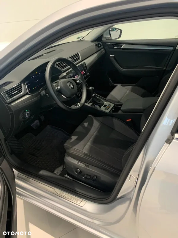 Skoda Superb 2.0 TSI Style DSG - 6