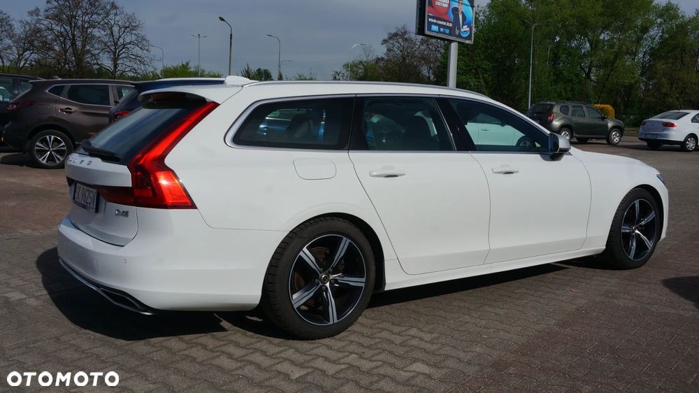 Volvo V90 D4 R-Design - 14