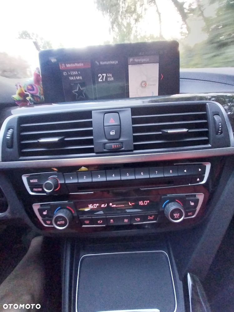 BMW Seria 3 - 36