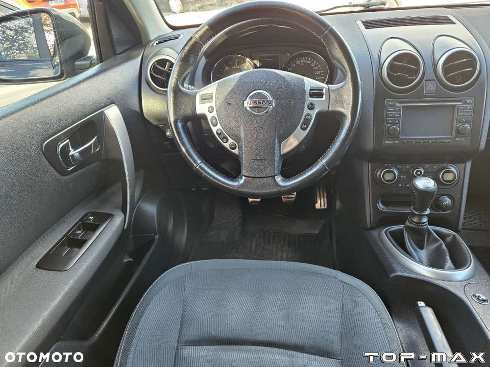 Nissan Qashqai - 23