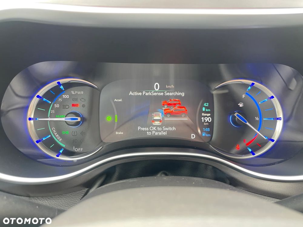 Chrysler Pacifica - 22