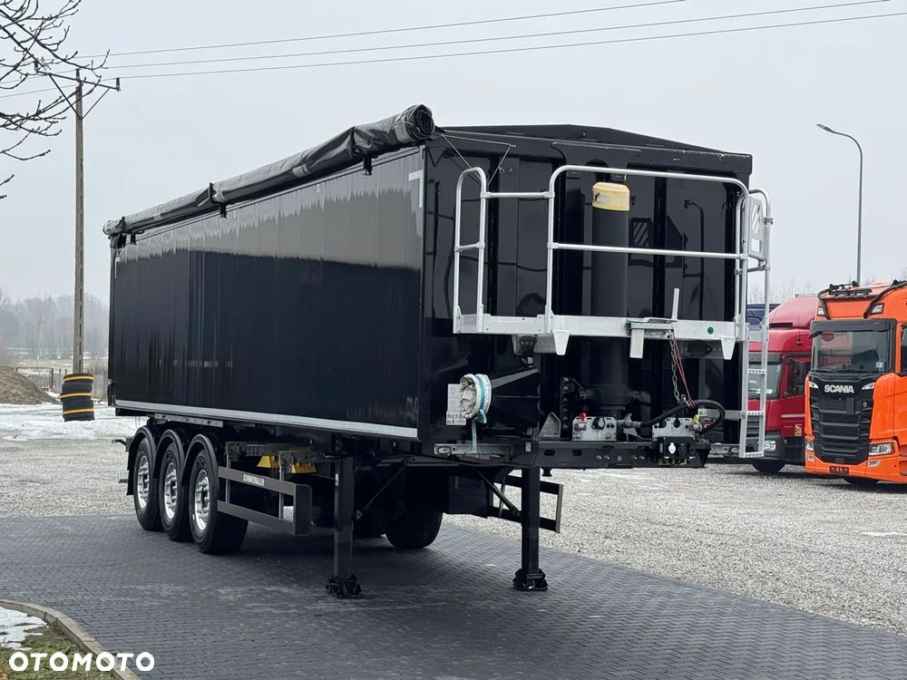 Schwarzmuller SK/ WAGA 6000 kg / 50 m3 / KLAPO-DRZWI / PODNOSZONA OŚ  / IDEALNY STAN - 5
