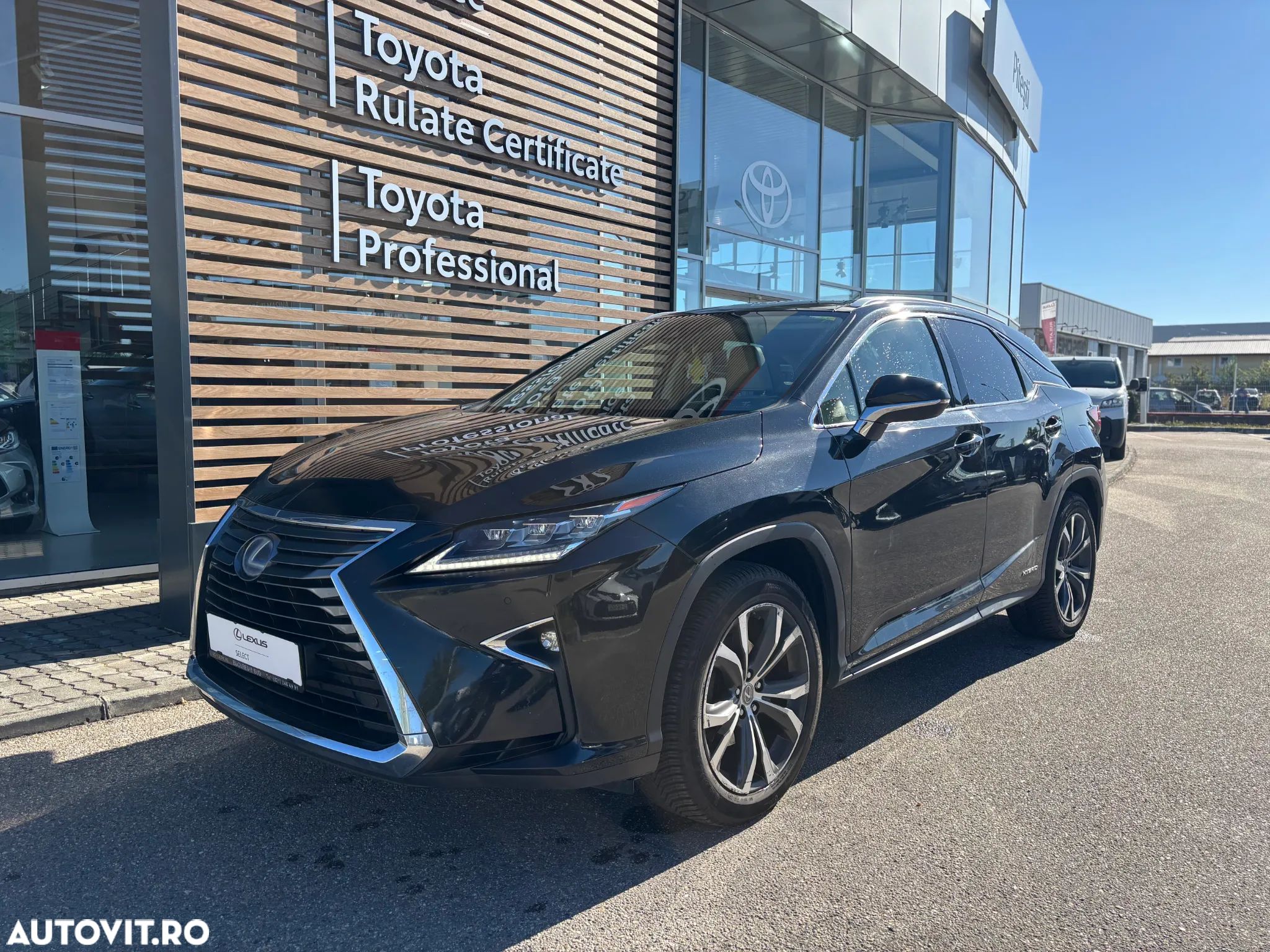 Lexus Seria RX - 1