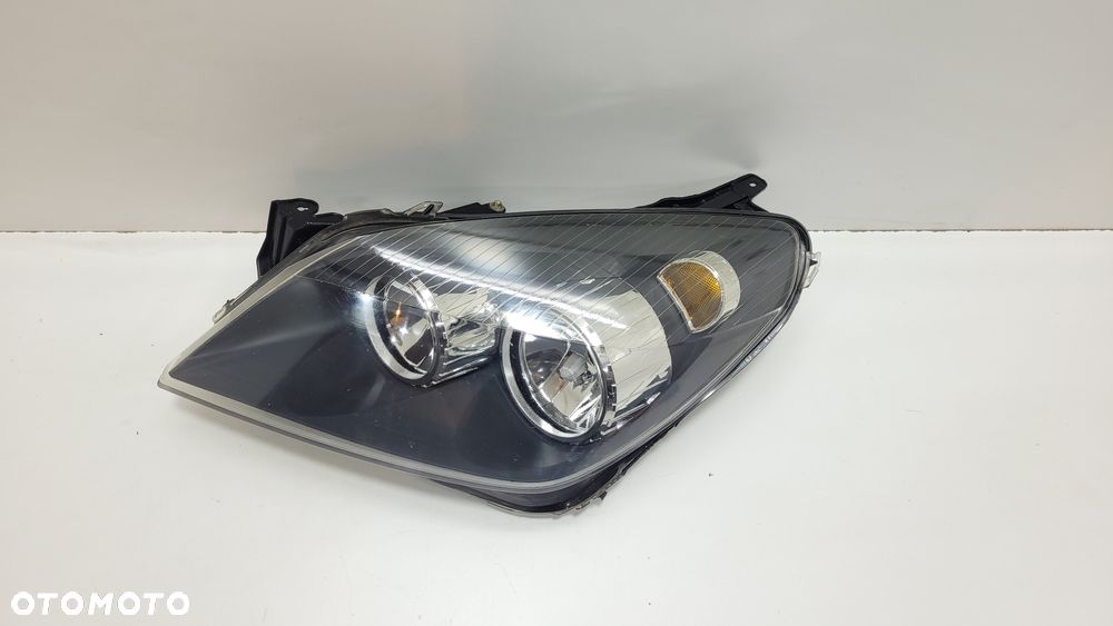 Lampa przód przednia LEWA  Astra III GTC CZARNA - 3