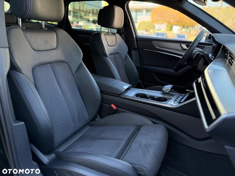 Audi S6 Avant - 24